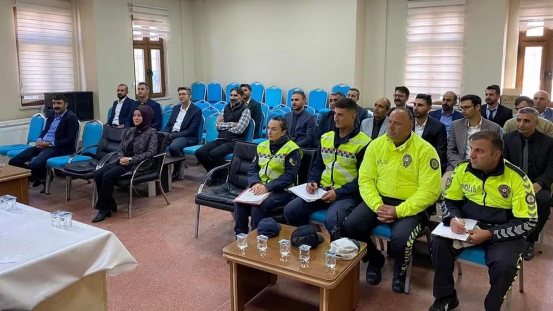 Kaymakam İlk Toplantısını Öğrenci Güvenliğine Ayırdı