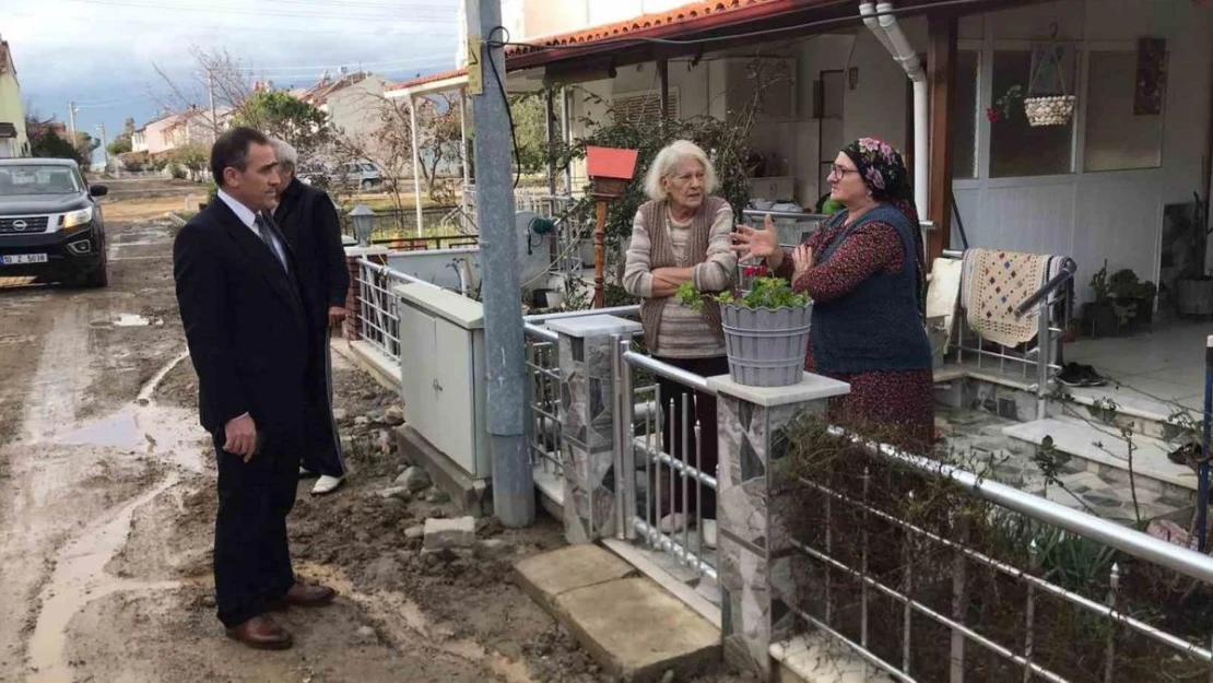 Kaymakam Memiş, fırtınadan zarar gören tatil sitelerinde incelemelerde bulundu