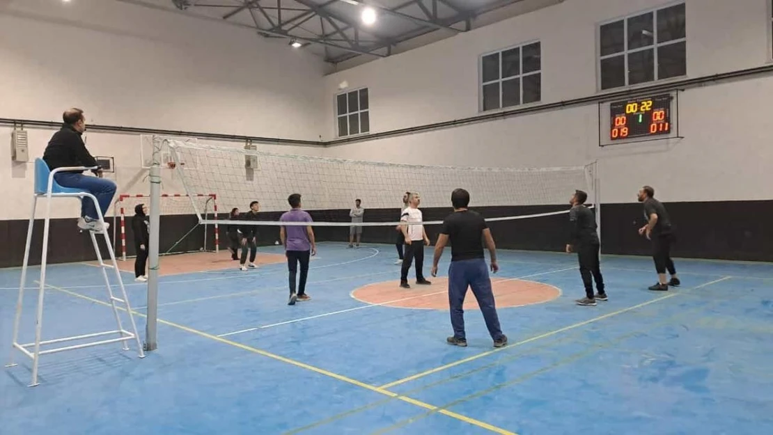 Kaymakamlık Kupası Voleybol Turnuvası başladı