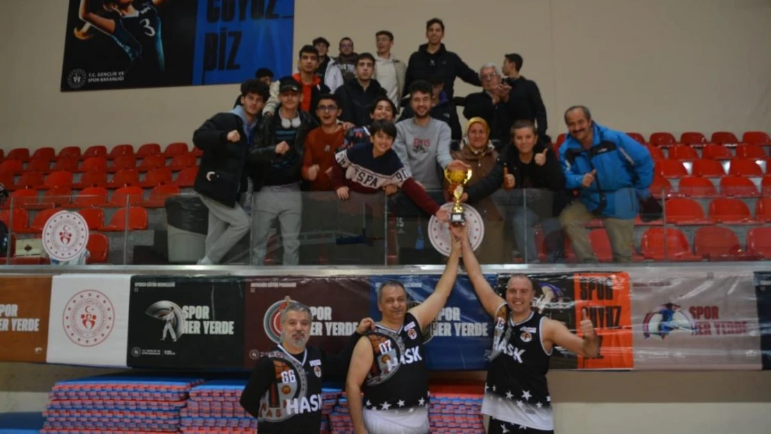 Kayseri Büyük Erkekler Basketbolda Şampiyon Hasketbol SK