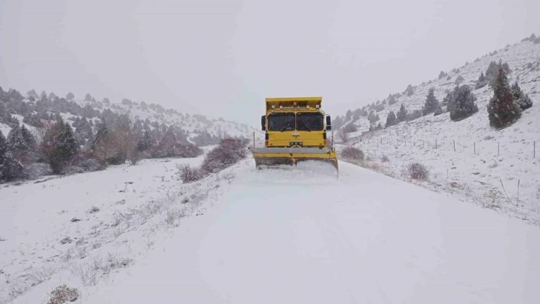 Kayseri'de kapanan 139 yol ulaşıma açıldı