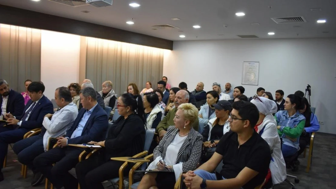 Kazakistan ve Kırgızistan vatandaşlarına sağlık semineri