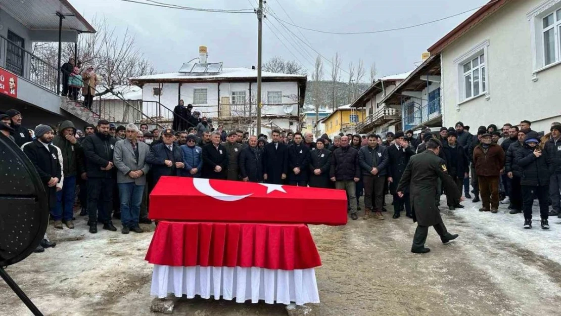 Kıbrıs gazisi Eksen, Almus'ta son yolculuğuna uğurlandı