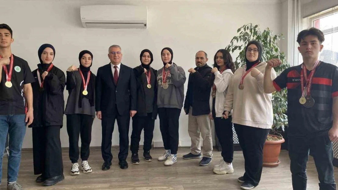 Kızların bileğini bükemediler: 3 Türkiye şampiyonu Ordu'dan