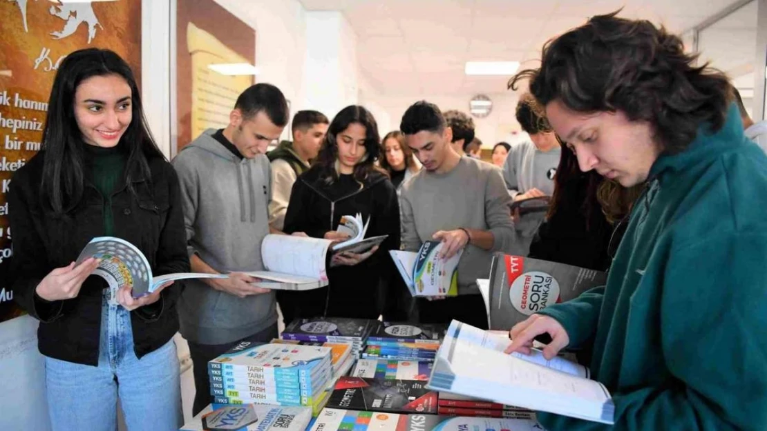 Konyaaltı'nda atıl kitap kampanyası büyüyor