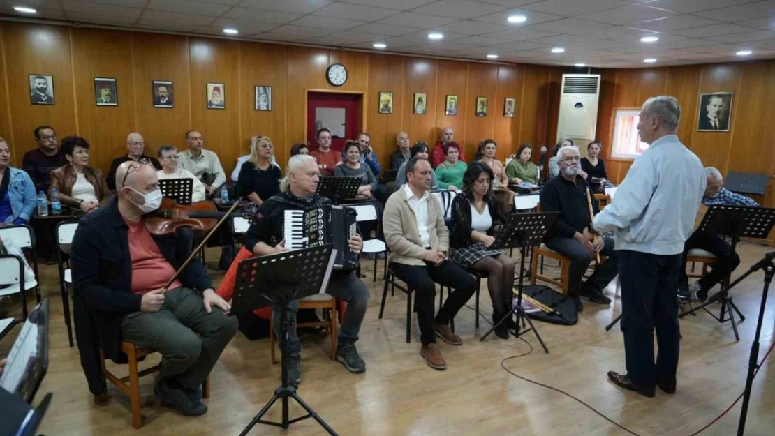 Kosova'nın Kurtuluş Günü'nde konser verecek korodan Samsun'da prova