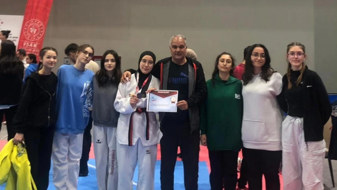 Köyceğizli Azra, Taekwondo'da final müsabakalarına katılacak