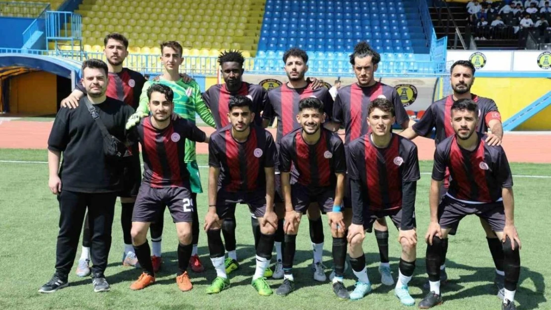 Kredi ve Yurtlar Spor Oyunları' Erkekler Futbol Bölge Şampiyonası Ağrı'da başladı.