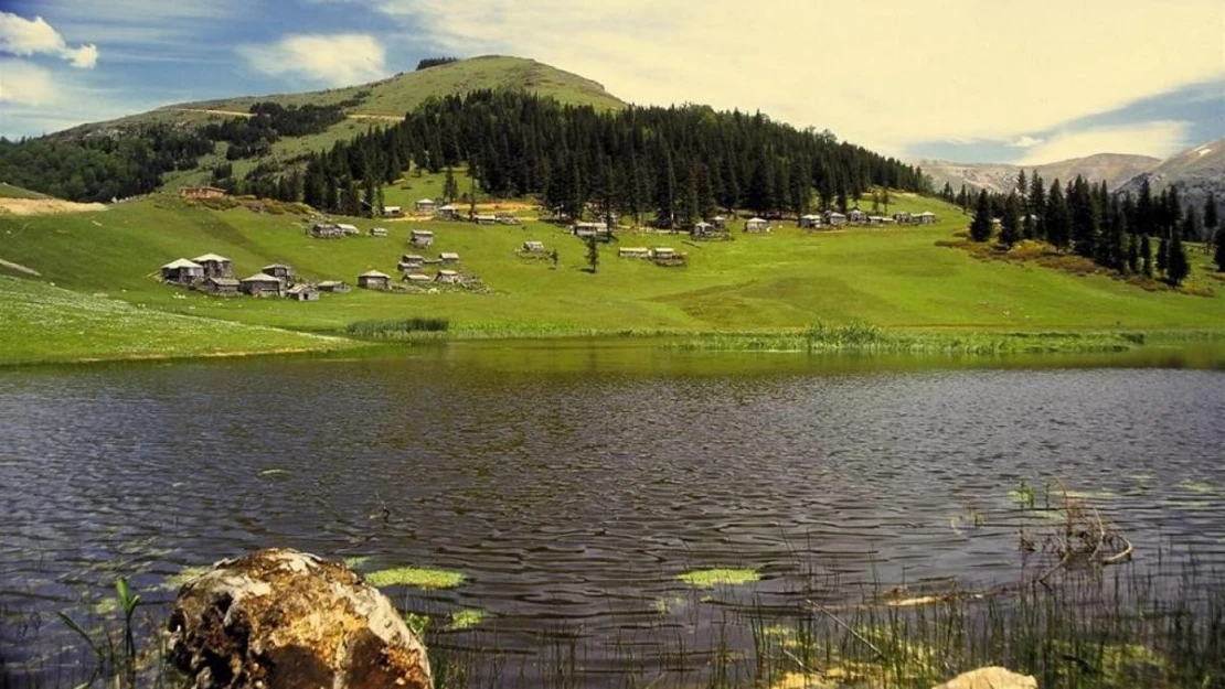 Kuruyan Gölyanı Obası'na su bağlandı