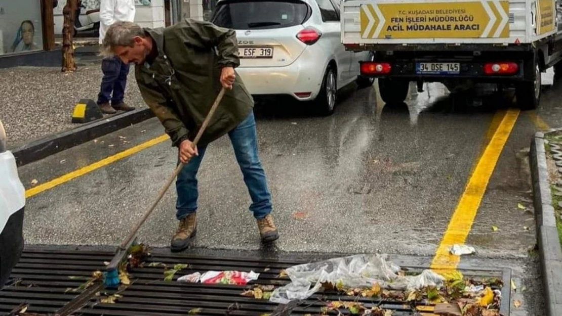 Kuşadası Belediyesi'nin aldığı önlemle sağanak sorunsuz atlatıldı