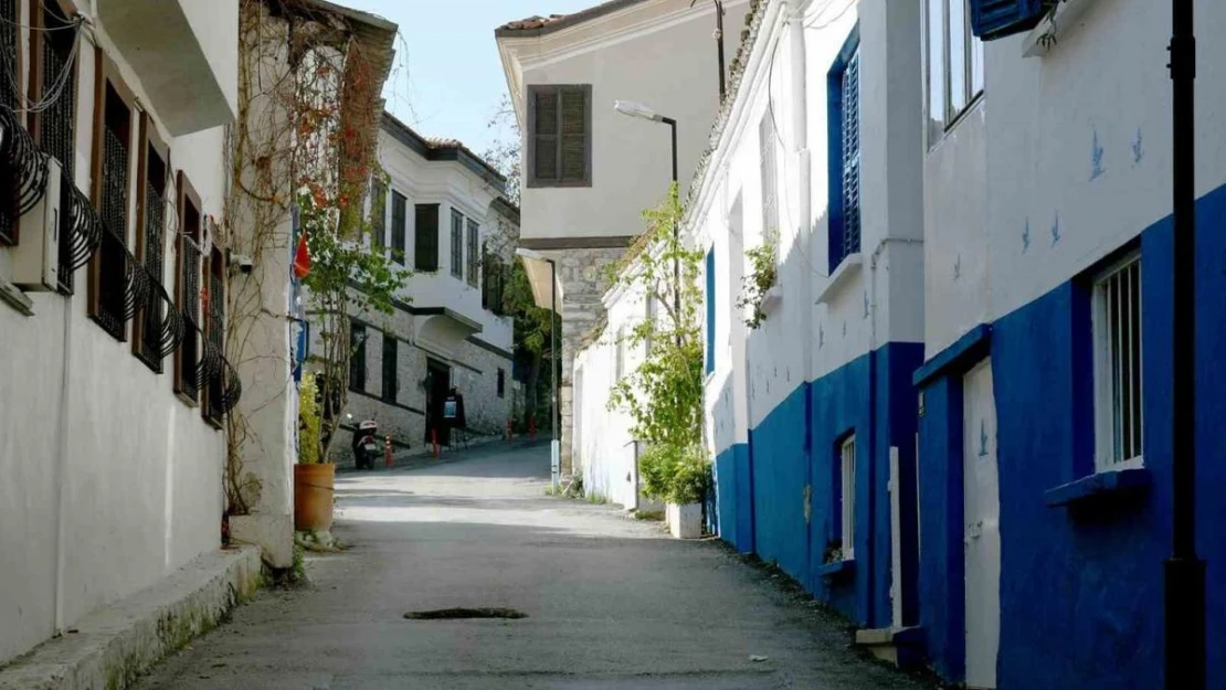 Kuşadası'nda tarihi evler turizme kazandırılacak