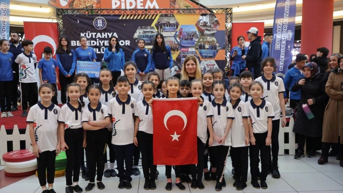 Kütahya Belediyespor Kulübü sporcuları hünerlerini sergiledi