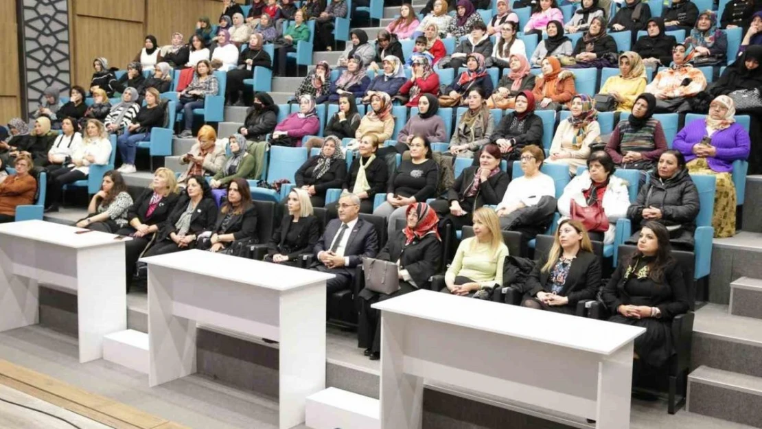 Kütahya'da 'Kadın hakları ve aile içi iletişim' semineri