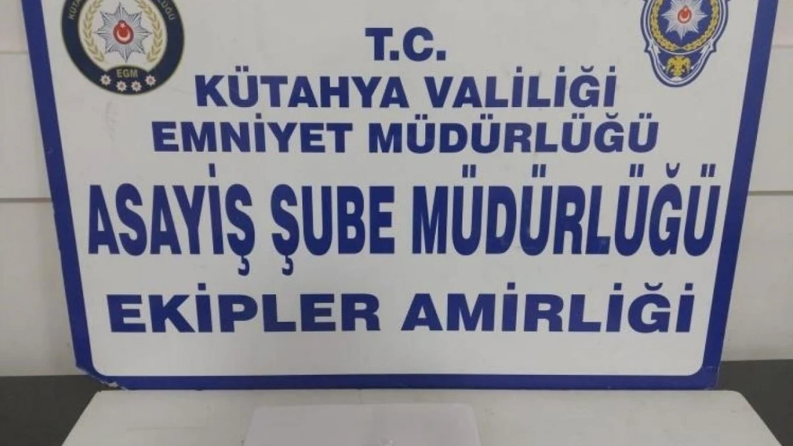 Kütahya'da 1 kişinin üzerinde uyuşturucu ele geçirildi