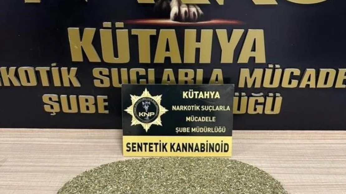 Kütahya'da durdurulan şüpheli araçta uyuşturucu ele geçirildi