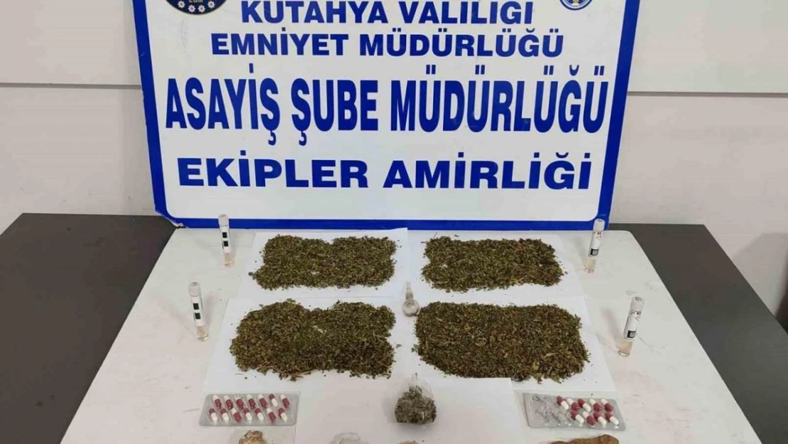 Kütahya'da uyuşturucu operasyonlarında 4 şüpheli gözaltına alındı