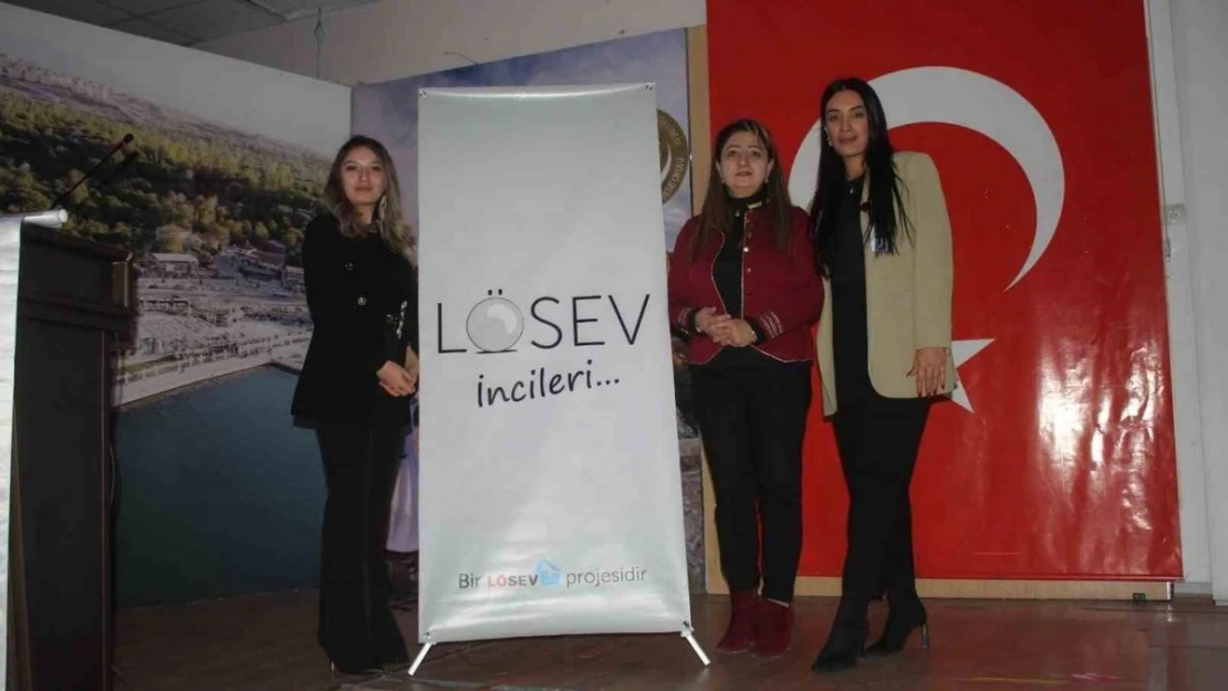 LÖSEV'den öğretmenlere eğitim semineri