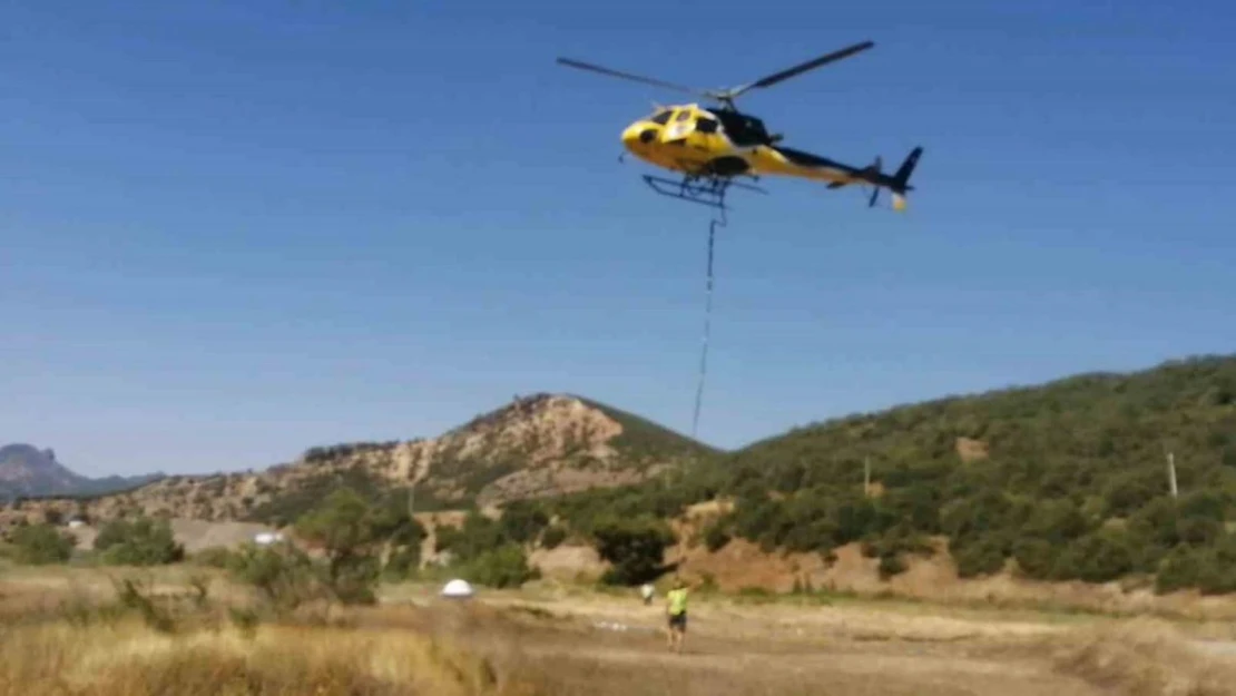 Maden arama helikopteri Tunceli'de acil iniş yaptı