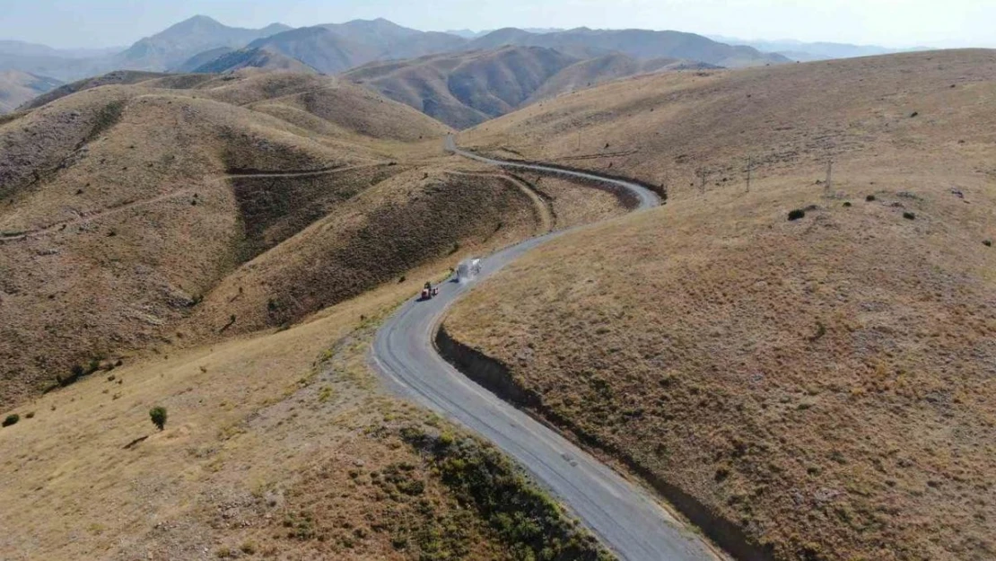 Malatya'da asfalt çalışmaları devam ediyor