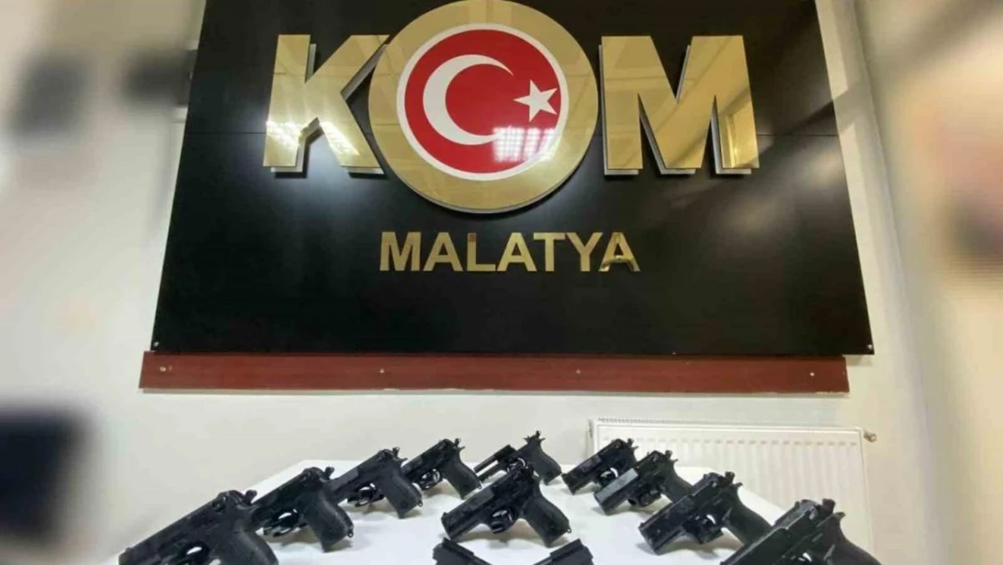 Malatya'da çok sayıda kaçak silah ele geçirildi