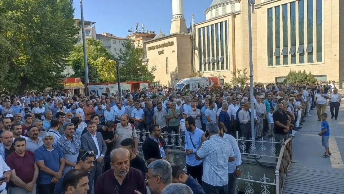 Malatya'da Haniye için gıyabi cenaze namazı kılındı