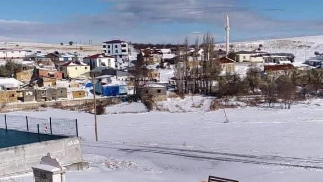 Malatya'da kar yağışı etkili oluyor