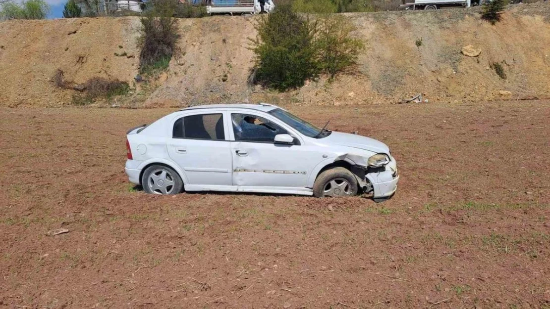 Malatya'da otomobil şarampole devrildi: 1 yaralı