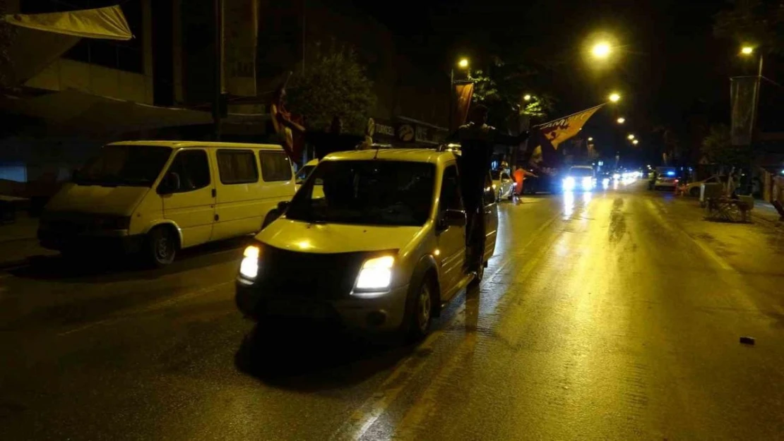 Malatya'da taraftarlar renkli görüntüler oluşturdu