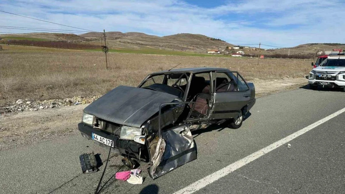 Malatya'da trafik kazası: 1'i ağır 3 yaralı