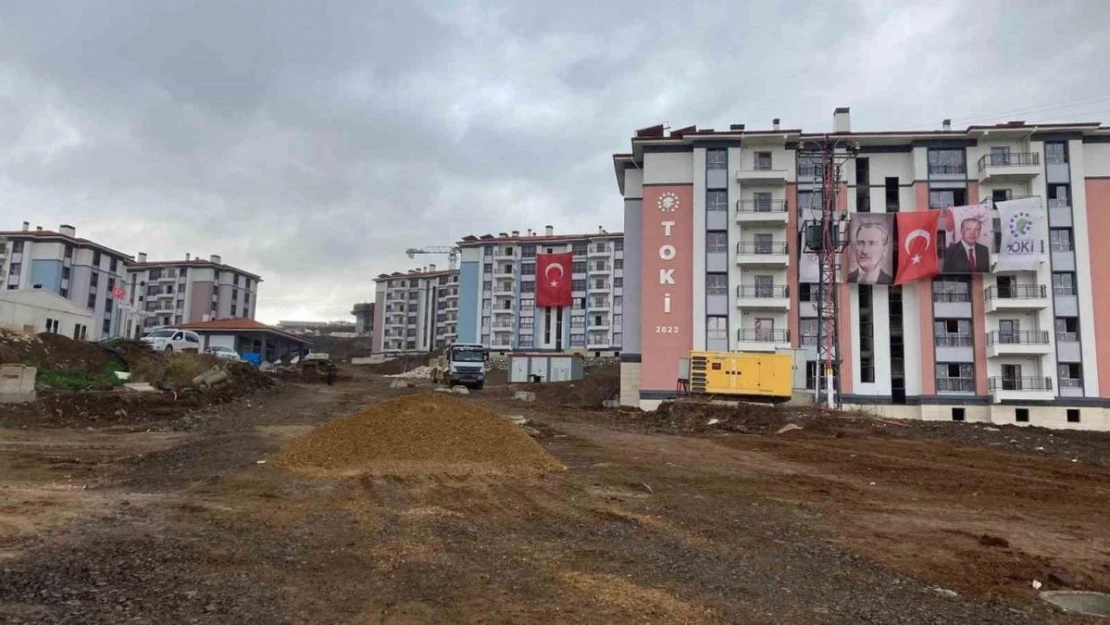 Malatya'da yıl sonuna kadar 4 bin 225 afet konutu afetzedelere teslim edilecek