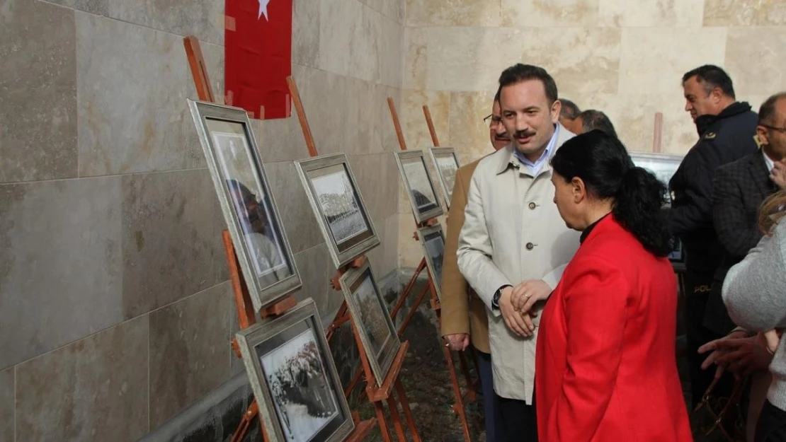 Malazgirt'te fotoğraf ve resim sergisi açıldı