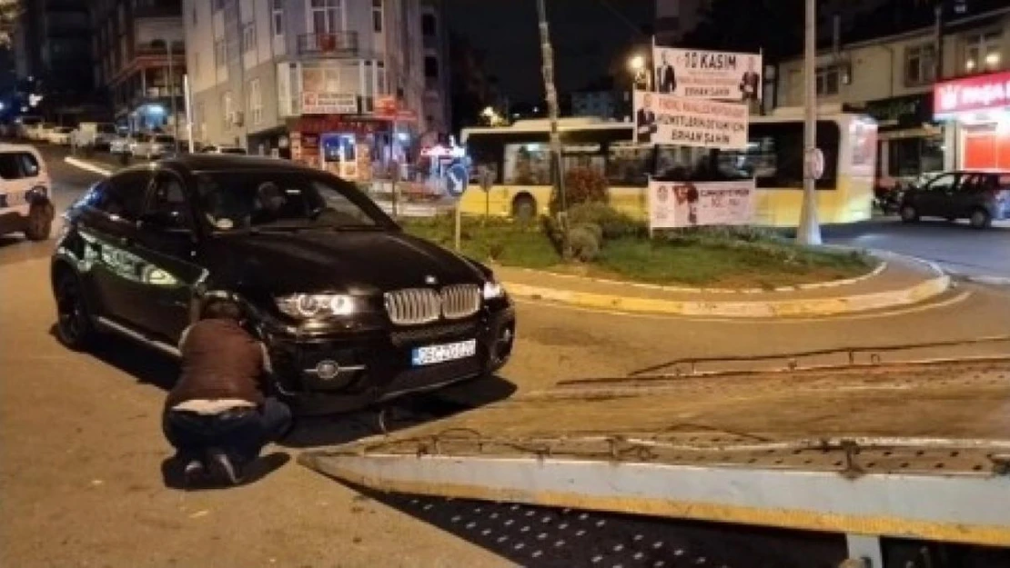 Maltepe'de araçlara çarpan sürücü, araç sahipleri tarafından darp edildi