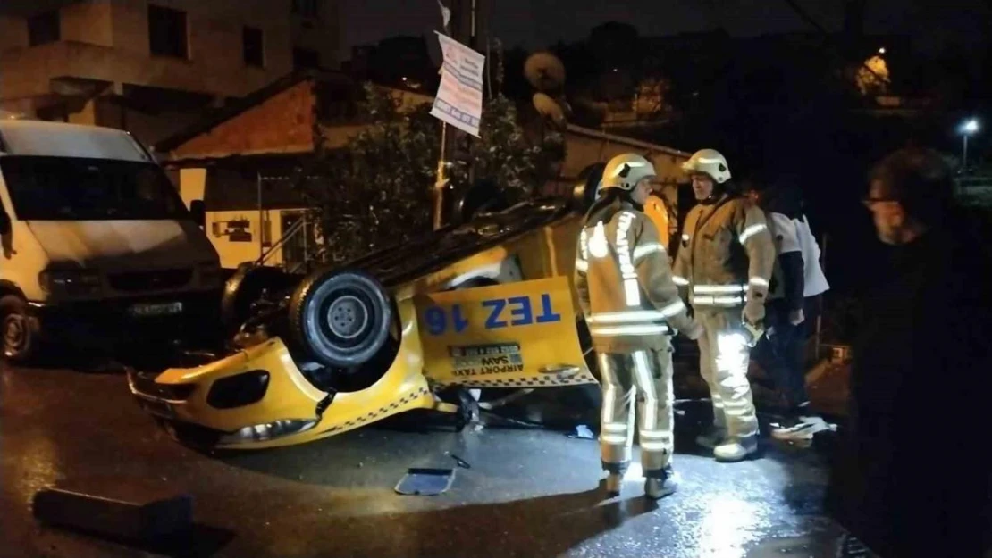 Maltepe'de kontrolden çıkan araç takla attı: 1 yaralı