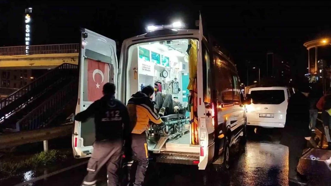 Maltepe'de yolun karşısına geçmeye çalışan kişiye araç çarptı: 1 yaralı