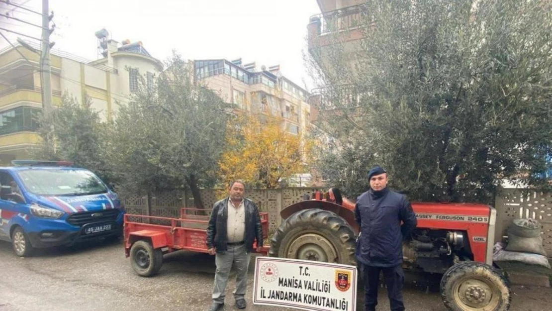 Manisa'da çalınan traktörü jandarma buldu