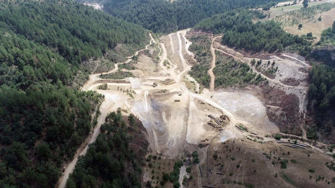 Manisalı üreticinin yüzünü güldürecek barajda çalışmalar devam ediyor