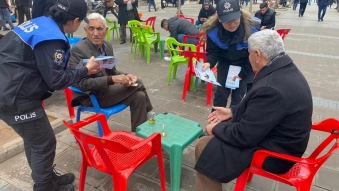 Mardin'de dolandırıcılara karşı broşür dağıtıldı