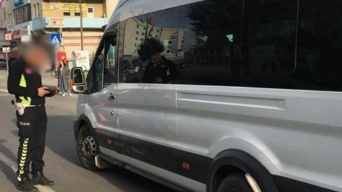 Mardin'de okul çevreleri ve servis araçları denetlendi