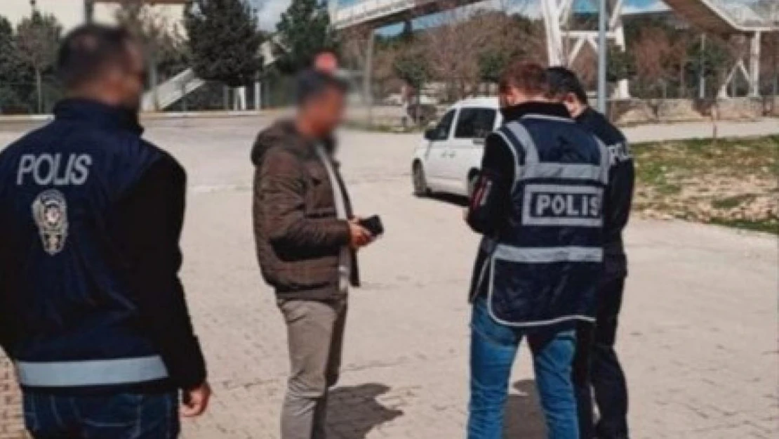 Mardin'de polis ekipleri tarafından okul çevreleri ve servis araçları denetlendi