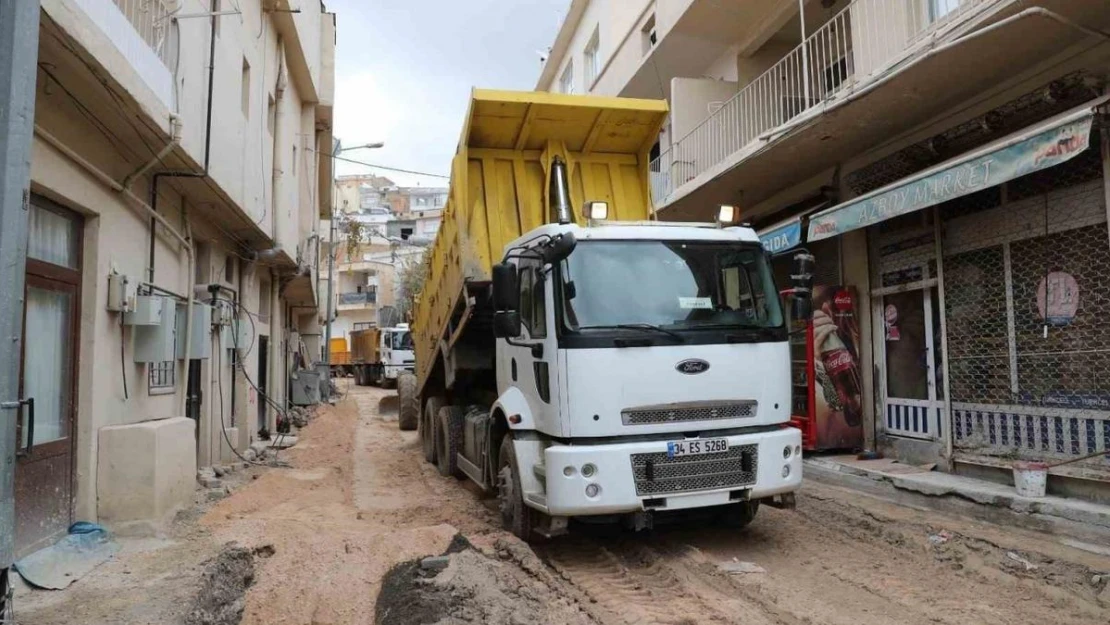 Mardin genelinde yol çalışmaları devam ediyor