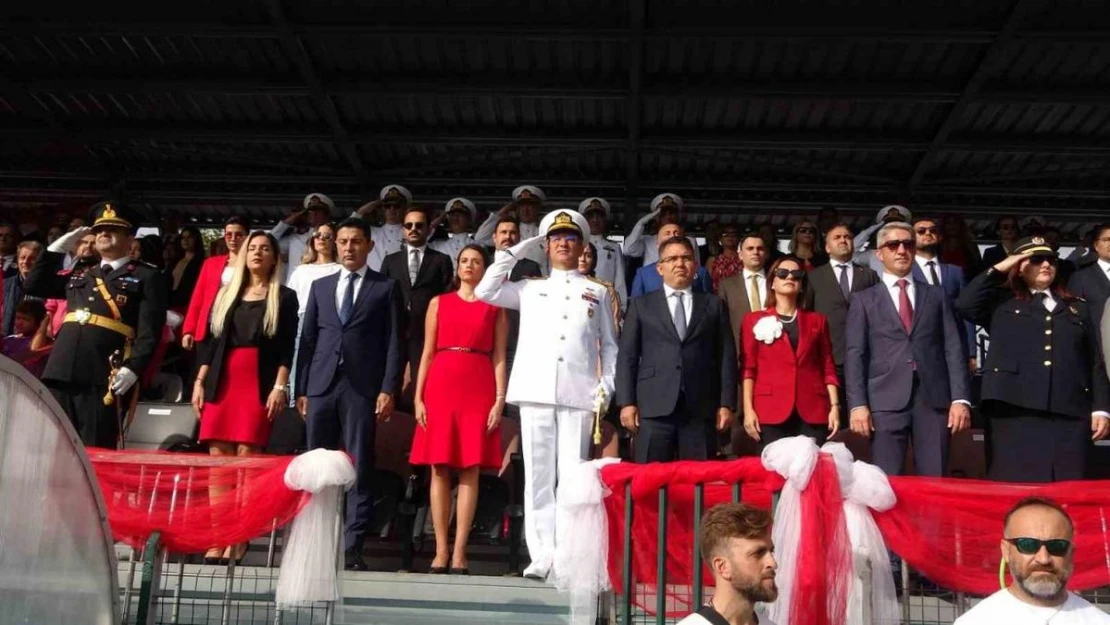 Marmaris'te Cumhuriyet'in 100. yılı törenlerle kutlandı