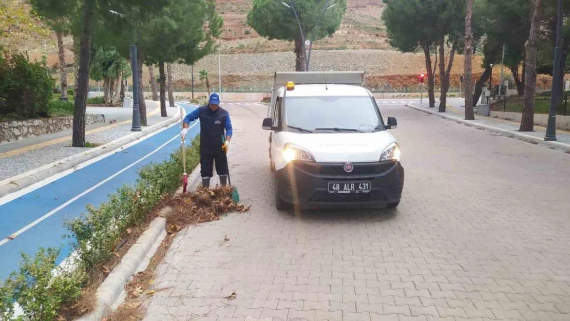 Marmaris'te yağmur mesaisi