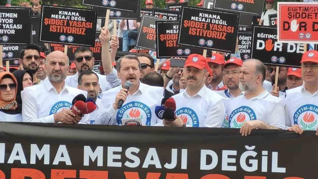 Memur-Sen Genel Başkanı Yalçın: 'Cuma günü iş bırakma eylemi gerçekleştireceğiz'