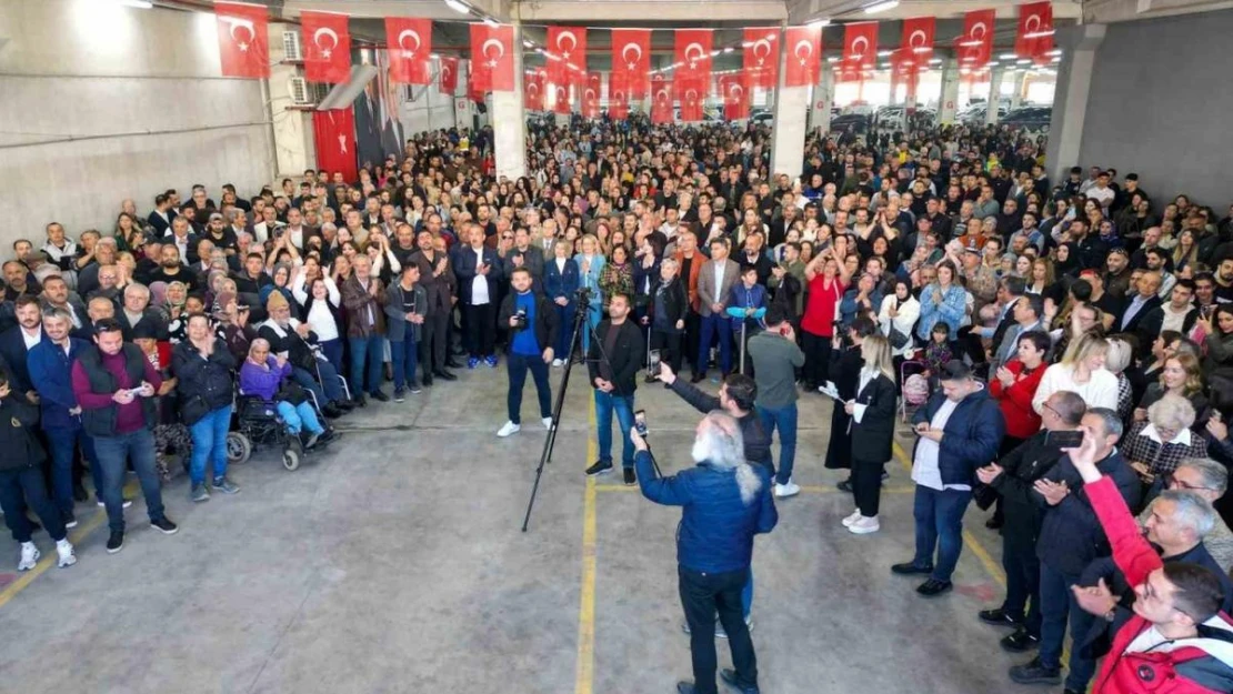 Menemen'de miting gibi açılış