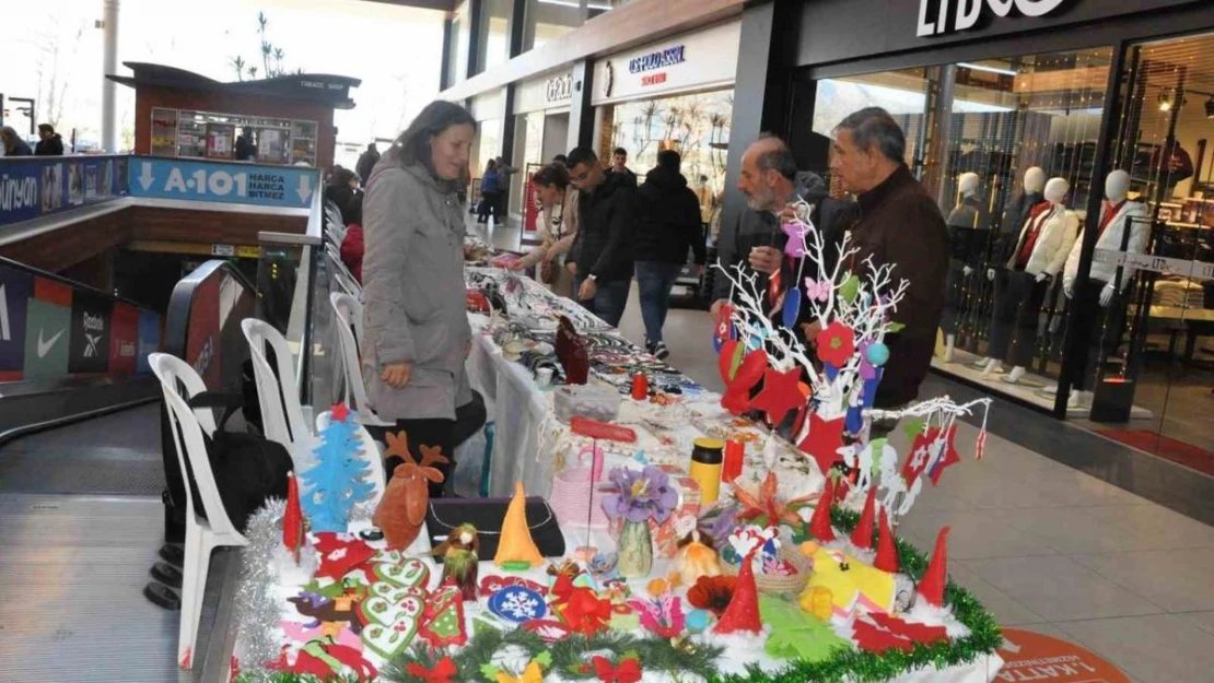 Menteşe Belediyesi tarafından yılsonu sergisi düzendi