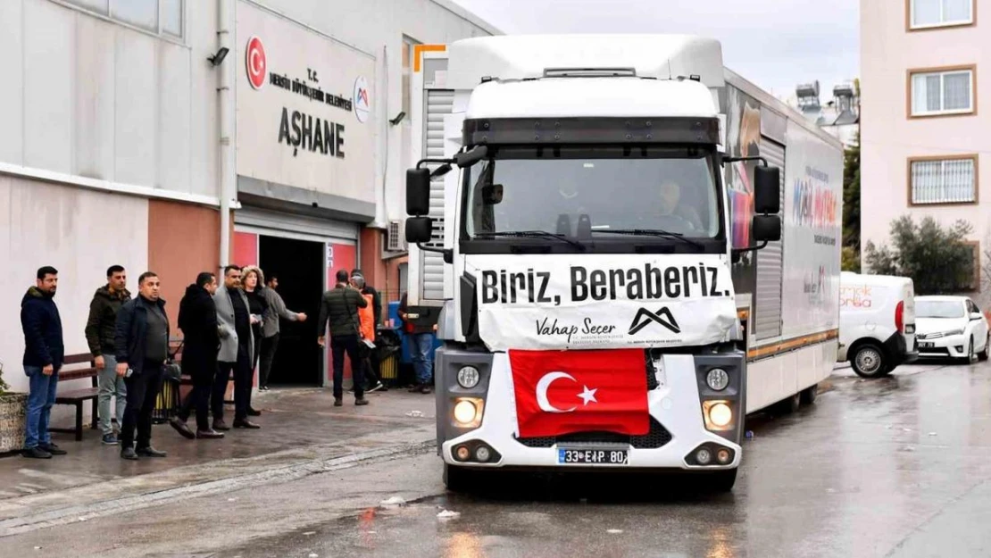 Mersin Büyükşehir Belediyesi depremzedelerin yanında oldu