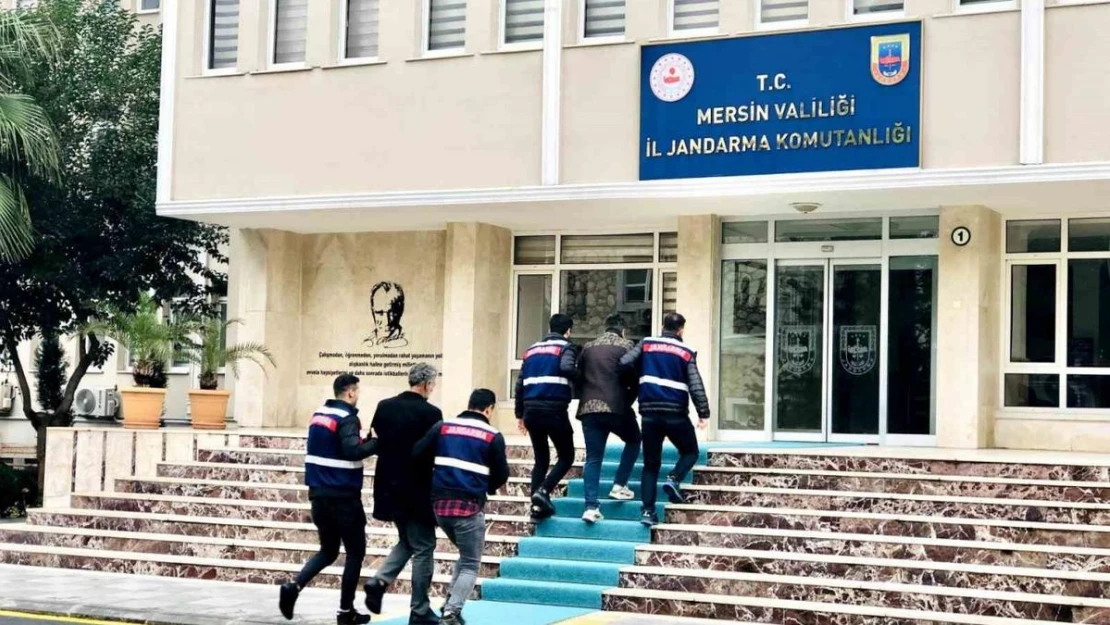 Mersin merkezli 2 ilde düzenlenen operasyonda PKK/YPG üyesi 2 şüpheli yakalandı