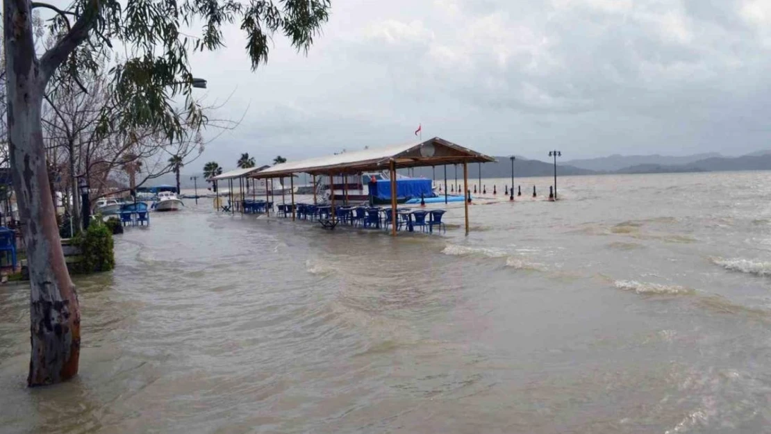 Meteroloji'den Fethiye ve Seydikemer'e sel, dolu ve fırtına uyarısı