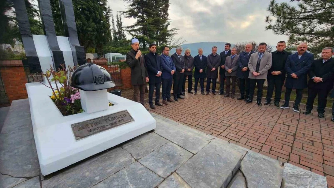 Metin Türker ölümünün 26. yılında mezarı başında anıldı