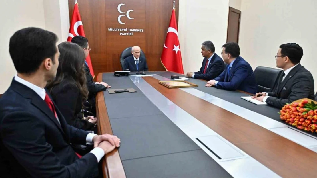 MHP lideri Bahçeli'ye anlamlı ziyaret